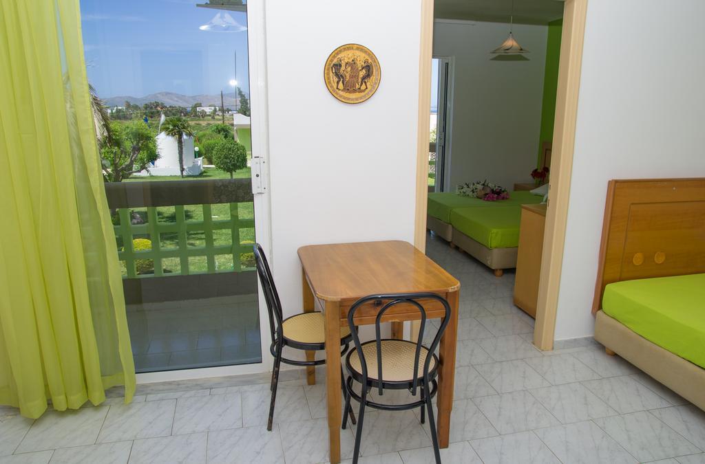 Giakalis Aparthotel Marmari  Buitenkant foto