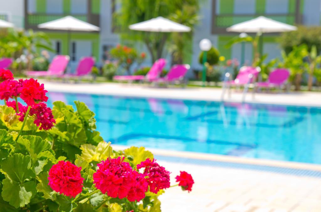 Giakalis Aparthotel Marmari  Buitenkant foto